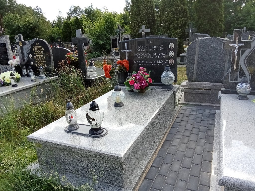 Grób Józef Biernat