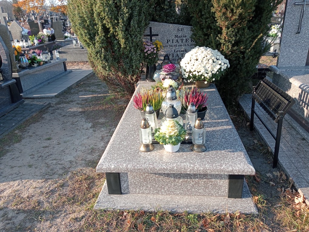 Grób Leszek Piątek