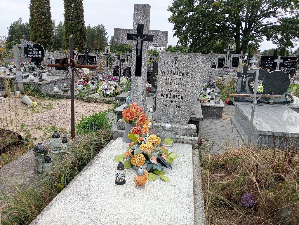 Grób Tadeusz Woźnicki