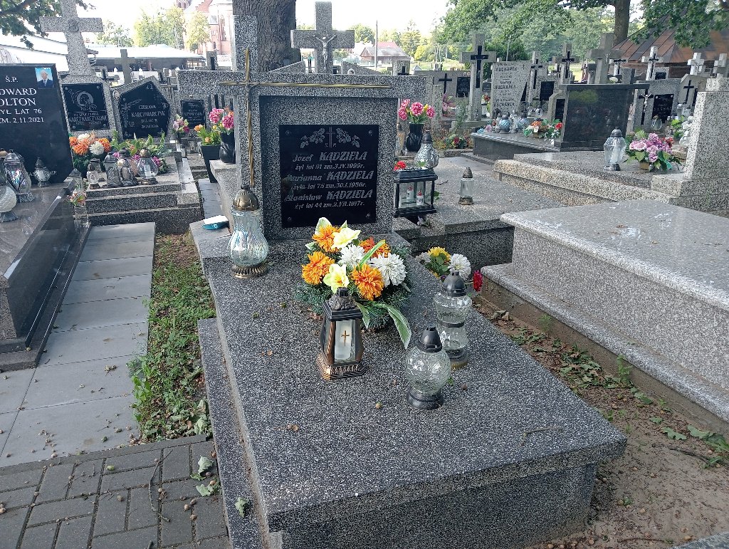 Grób Józef Kądziela