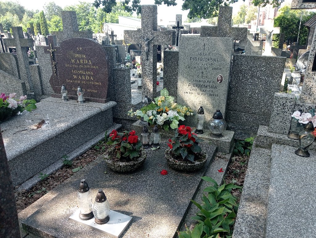 Grób Józef Piotrowski