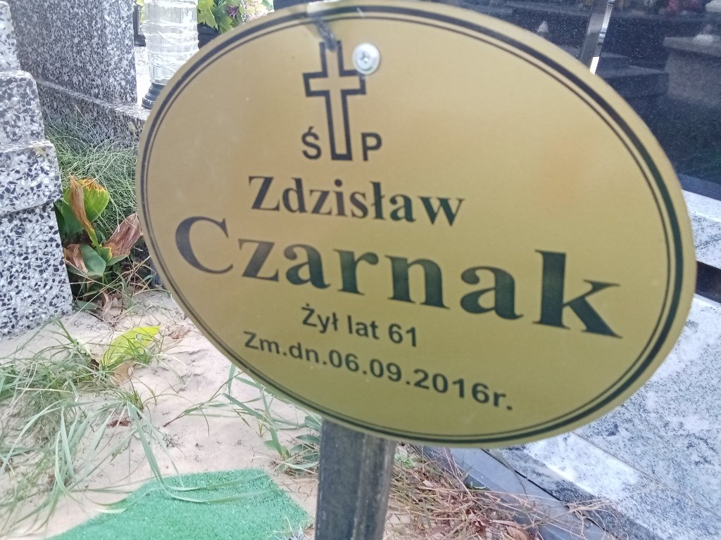 Grób Zdzisław Czarnak