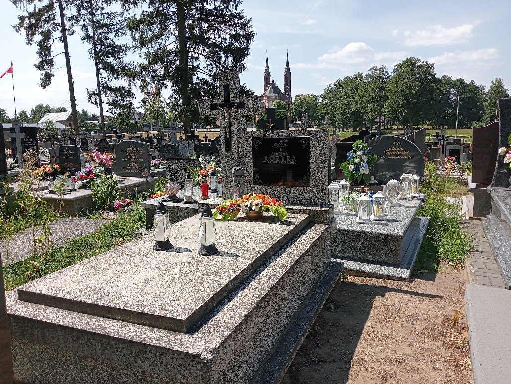 Grób Marian Kozyra